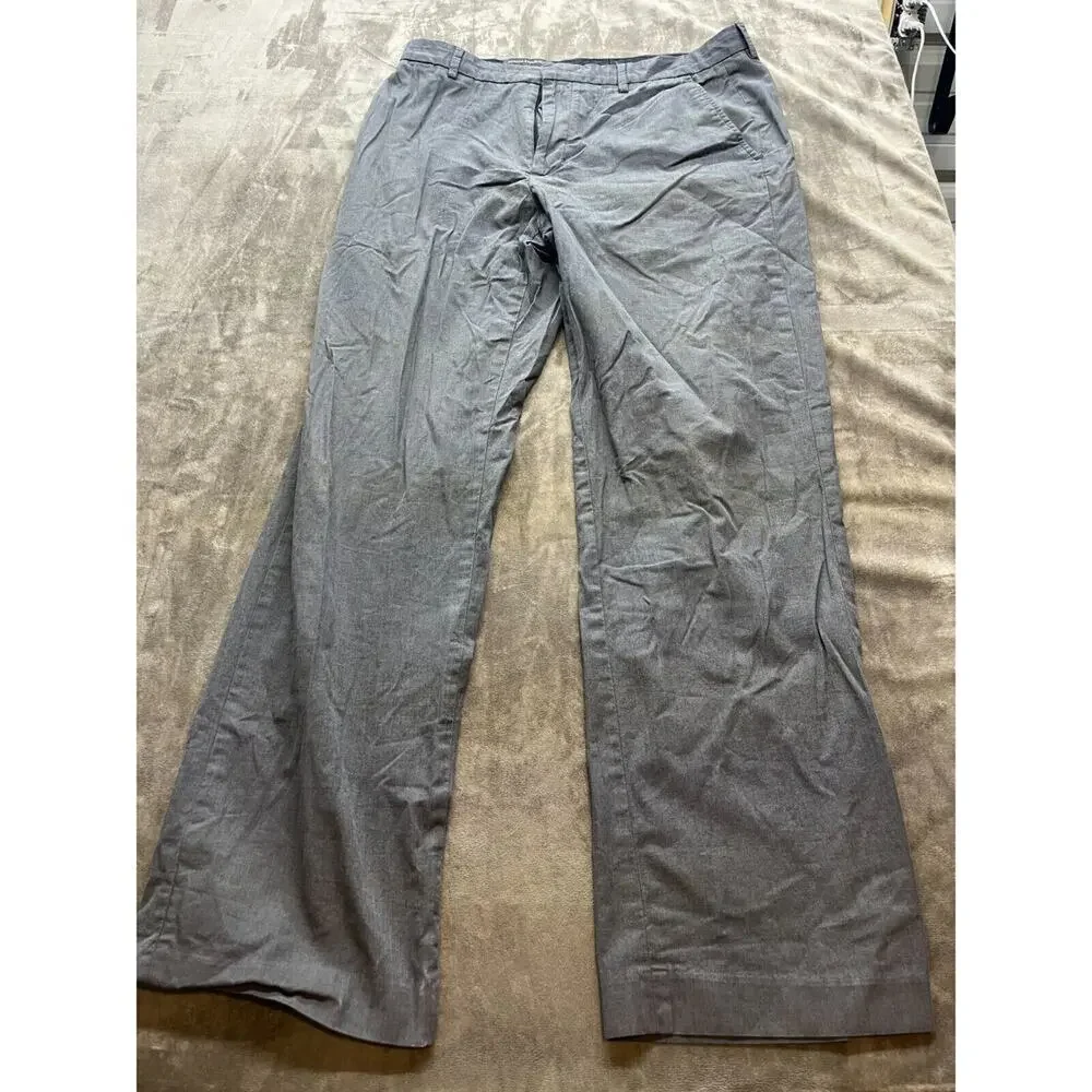 Banana Republic‎ Men's Chino Pants Classic Fit Size 33x32 Grey Flat Front
